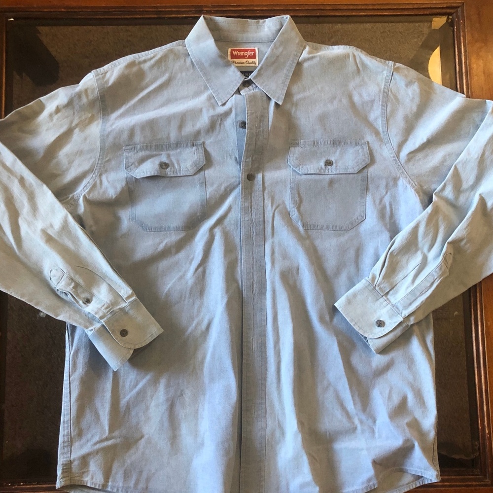 Men's Large Wrangler Button-Down Denim Shirt